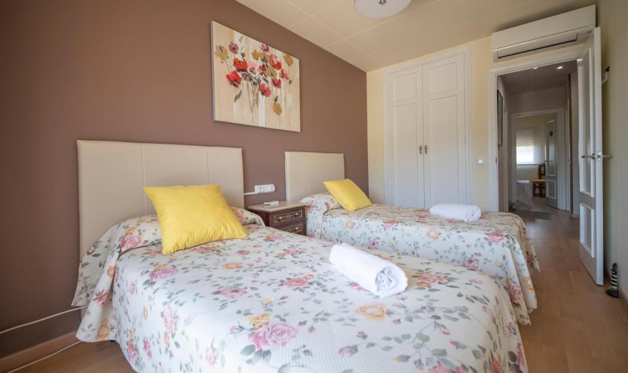 Tarracohomes, Th156 Casa Roser Familiar Y Con Piscina Compartida タラゴナ エクステリア 写真